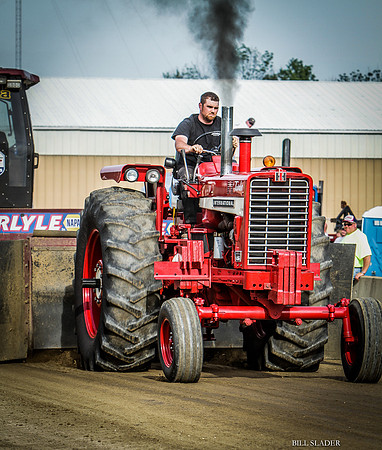 tractor-2212